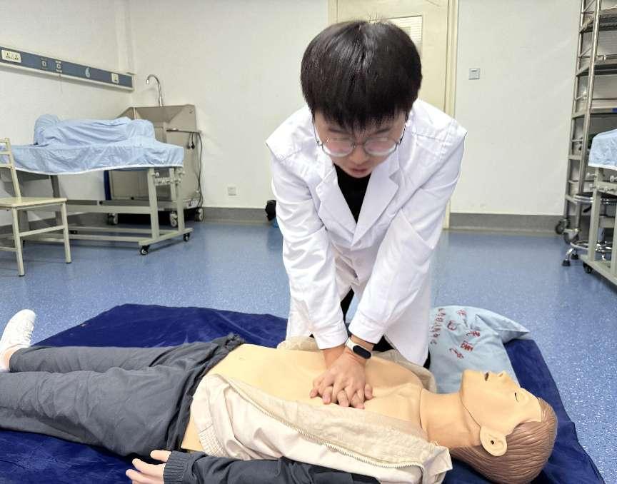 ccbe47959efb698e38ba15e76be8724