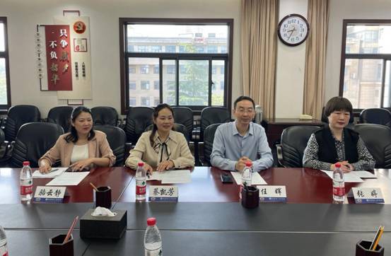 中心21点策略
合照