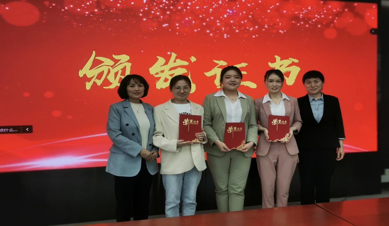 8e0df964a769689a2c3d579fff47b05